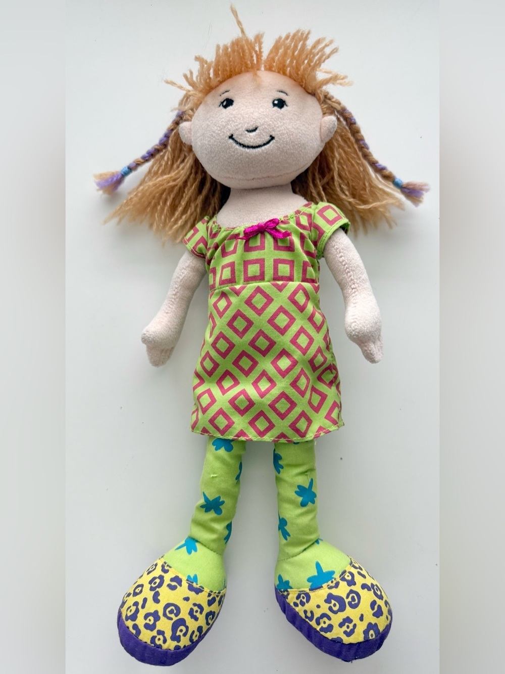 Groovy Girls Siri, a retired character